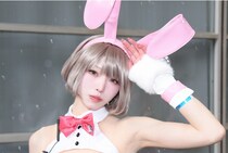 照れた表情×バニースーツが魅力の「NIKKE」“ミルク”コスプレ「メークはピンクで統一しました」＜ワンフェス2026[冬]＞