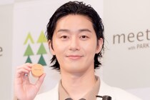 パク・ソジュン、美肌の秘訣は欠かさないケア「スキンケアのルーティンをしっかり決めて行う」