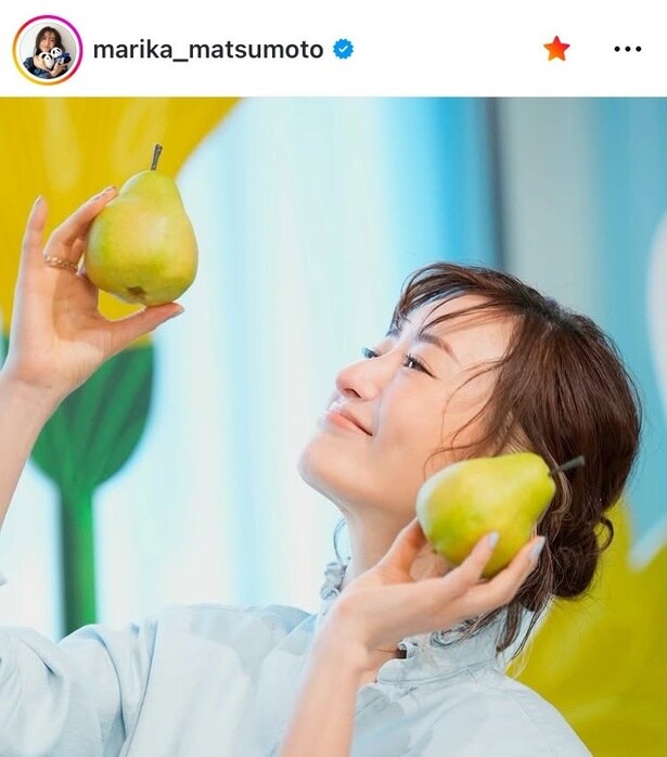 【写真】フレッシュな笑顔が反則級…松本まりか、まるで香りに恋する瞬間のような横顔カット