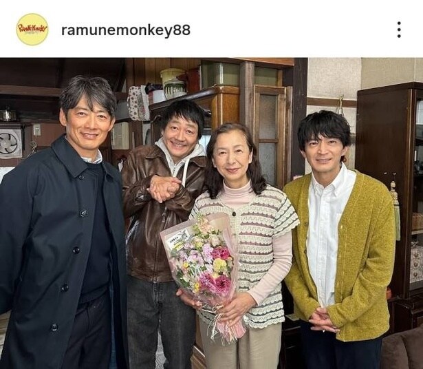 【写真】最終話のキープレイヤー・高橋惠子のクランクアップショット