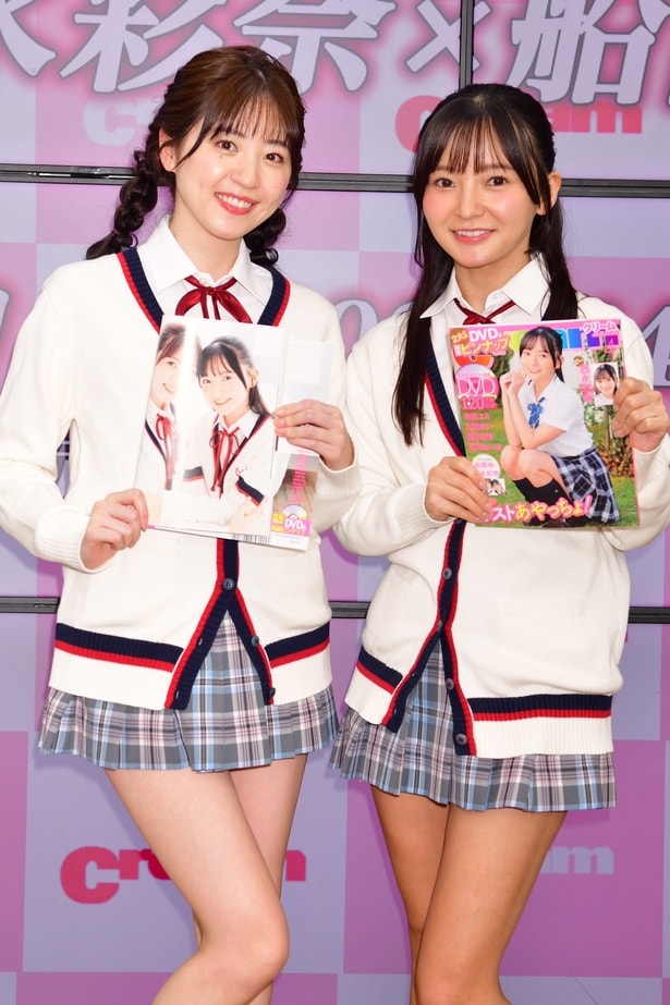 (左から)船岡咲、西永彩奈