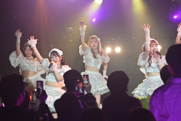 LIE LILIEデビューライブより