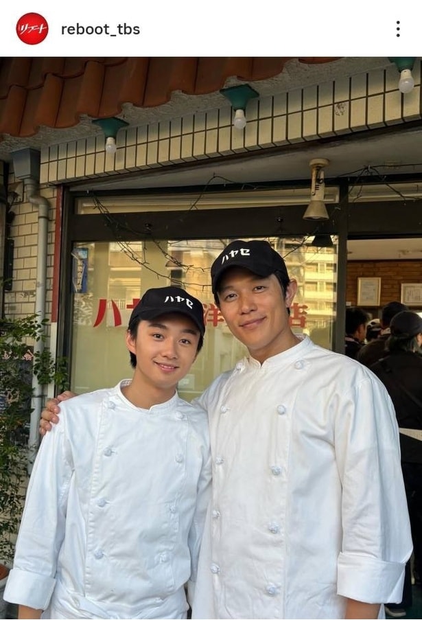 【写真】鈴木亮平&大西利空、パティシエのコック服がかわいい“親子”ショット