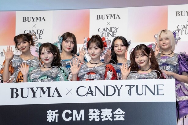 (前列左より)小川奈々子、立花琴未、村川緋杏、(後列左より)南なつ、福山梨乃、桐原美月、宮野静