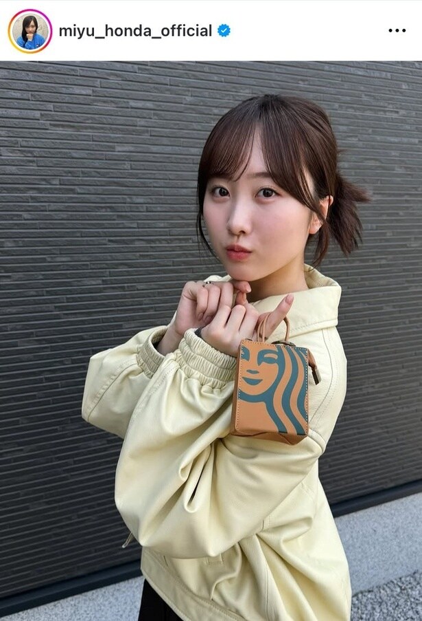 【写真】まるでCMカットのよう…本田望結、綺麗過ぎるイエローブルゾン×ポーチ姿