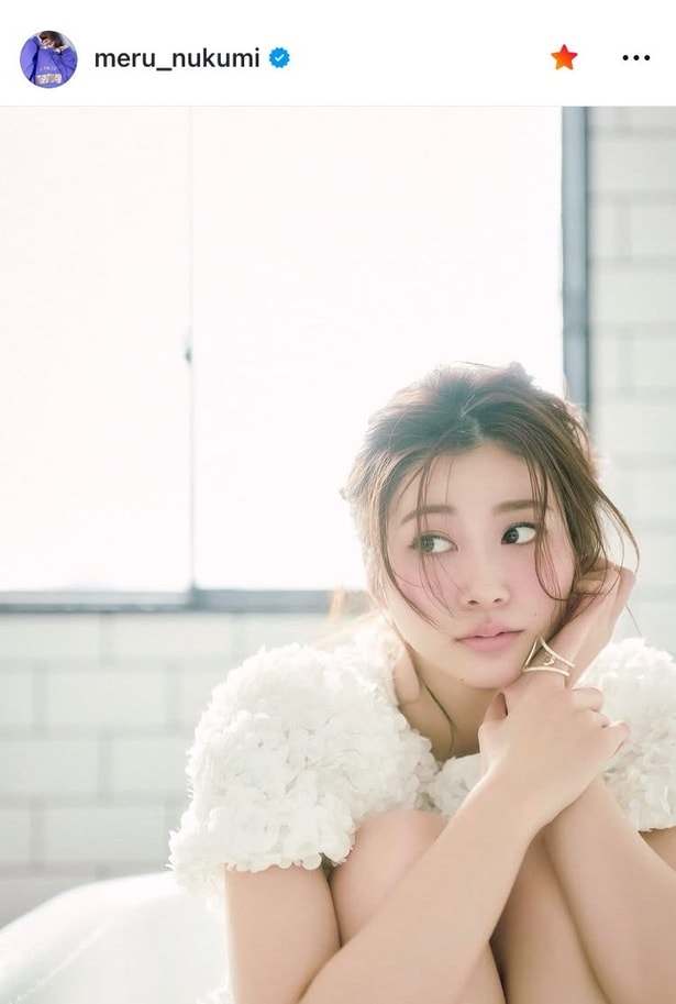 【写真】光の中に舞い降りた天使のよう…生見愛瑠、純白フラワードレス姿で魅せる“大人”の透明感