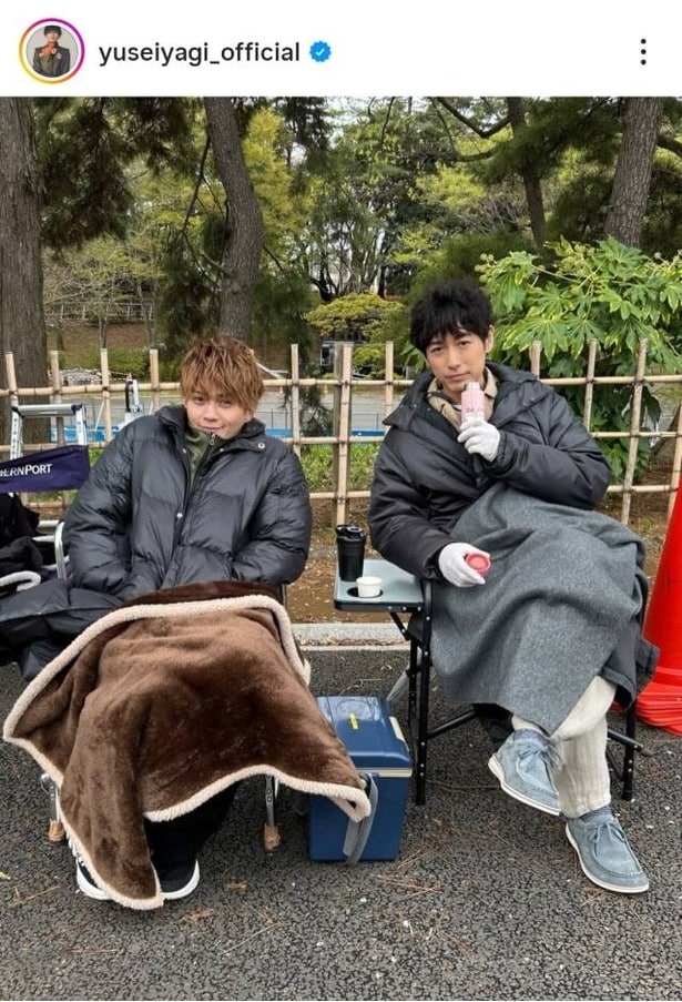 【写真】八木勇征&ディーン・フジオカ、ドラマ撮影合間の休憩ショット