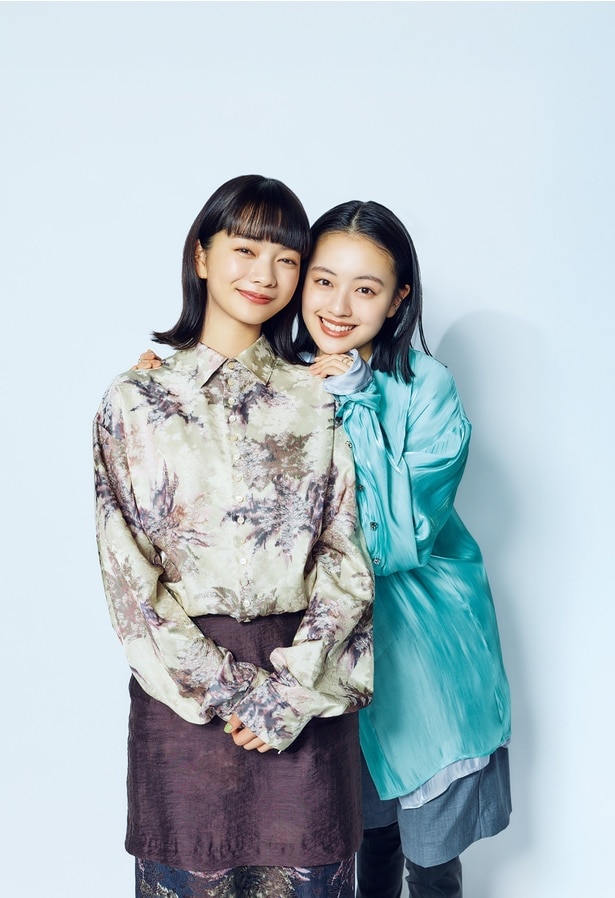 連続テレビ小説「風、薫る」で主演を務める見上愛と上坂樹里にインタビューを実施