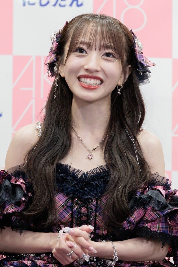 AKB48向井地美音が卒業コンサート後に囲み取材に応じた