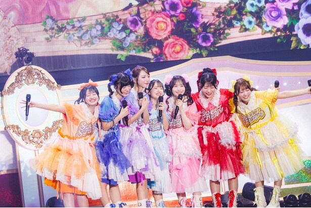 2周年公演「SWEET STEADY 2nd ANNIVERSARY LIVE『SWEET STEP』」より