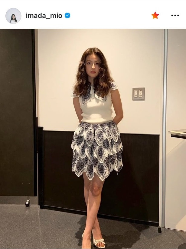 【写真】今田美桜、白レーストップス×花柄スカートの圧巻スタイルを公開