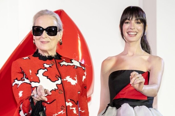 メリル・ストリープとアン・ハサウェイが揃って来日