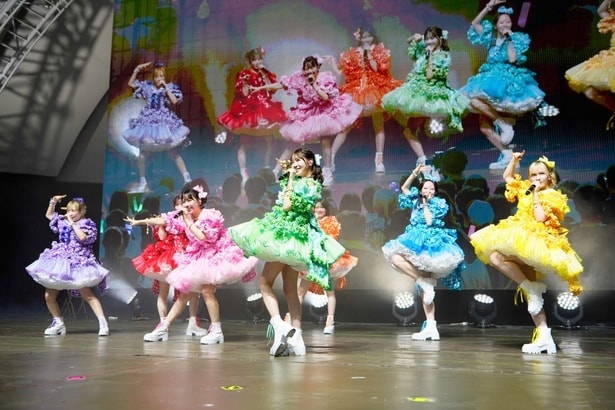 きゃりーぱみゅぱみゅ、新しい学校のリーダーズ、FRUITS ZIPPERがハワイに集結　圧巻のステージを披露＜ASOBIEXPO HAWAII 2026＞