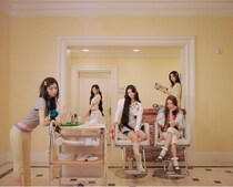 ILLITが4thミニアルバムのコンセプトフォト＆フィルムを追加公開　一日の始まりを準備するメンバー5人のセルフィー