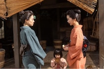 ＜明日の風、薫る＞見上愛“りん”は娘を上坂樹里“直美”に預けて仕事を探すが、なかなか見つからず