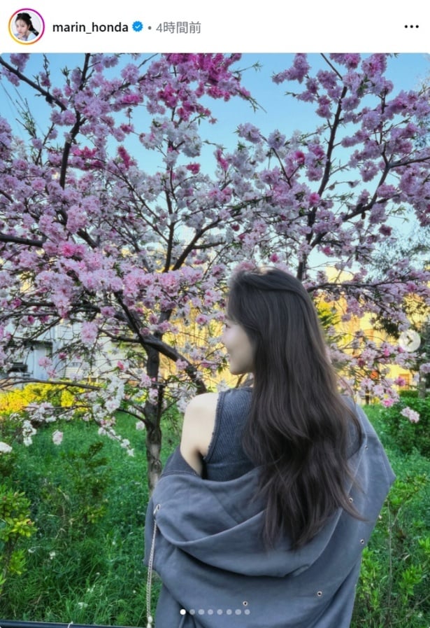 【写真】本田真凜、素肌をのぞかせる肩出しコーデ