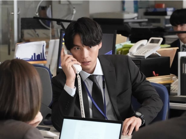 小笠原海“丸井”、選挙応援演説中の国家公安委員長を襲撃…『東京P.D. 警視庁広報2係』season2も“新生自尊の会”が鍵に