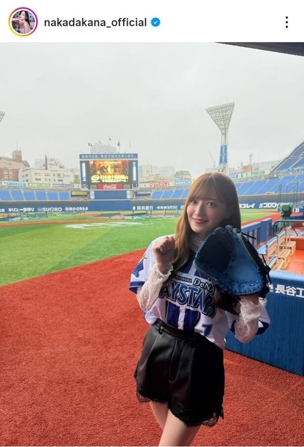 【写真】中田花奈、美脚チラリのユニフォーム姿