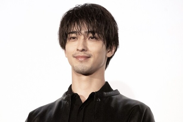 劇場版「名探偵コナン ハイウェイの堕天使」公開記念舞台あいさつに登壇した横浜流星