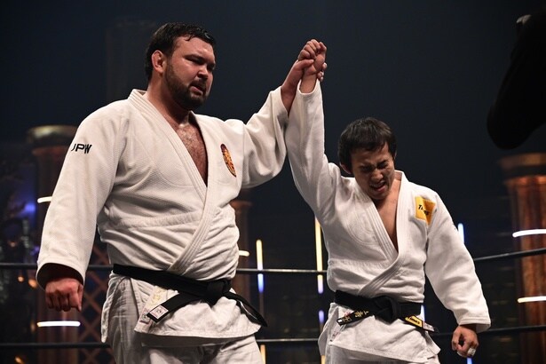 ウルフアロン、大関・把瑠都ら撃破し“6人抜き”達成　金メダリスト・高藤直寿の引退試合で一本奪う＜後半戦レポ・アベマ30時間＞