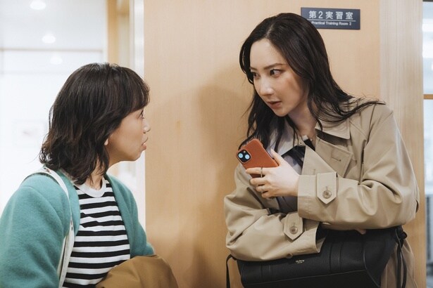 タイパ重視で早く鮨を握りたい胡桃(ファーストサマーウイカ)は、与えられた課題にもやる気満々の様子