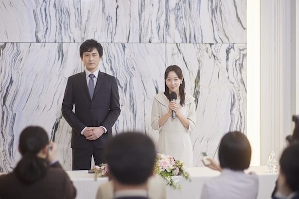 【写真】国内外で人気のレストランを展開する坪倉グループの社長・渉(中村俊介)と結婚した頃のあゆみ(木南晴夏)