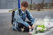 八木勇征“本田”、友人の死に直面して後悔の涙を流しつつ法医学者として動く＜LOVED ONE＞