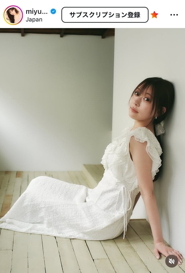 【写真】白い花びらが舞い降りたよう…渡辺美優紀、“白フリルドレス”姿