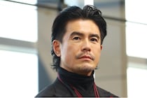 伊藤英明＆蒔田彩珠、お茶目なポーズの2ショットを公開　放送終了後のオフショットに「ガチで助かります」の声＜リブート＞