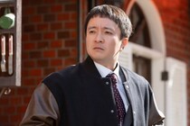 濱田岳“百武”は石井杏奈“美咲”を殺した犯人・池内博之“槇村”との対峙中に撃たれる…人生を生き直す刑事の物語が開幕＜刑事、ふりだしに戻る＞