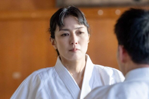 「刑事、ふりだしに戻る」第1話より