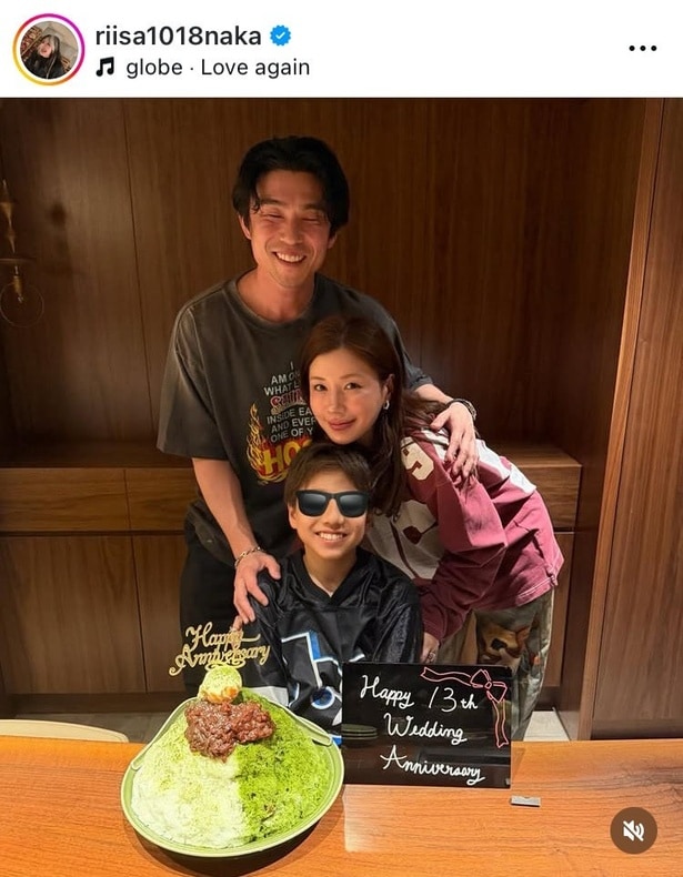 【写真】“13年間ずっとラブラブ”…仲里依紗、中尾明慶と家族3ショット