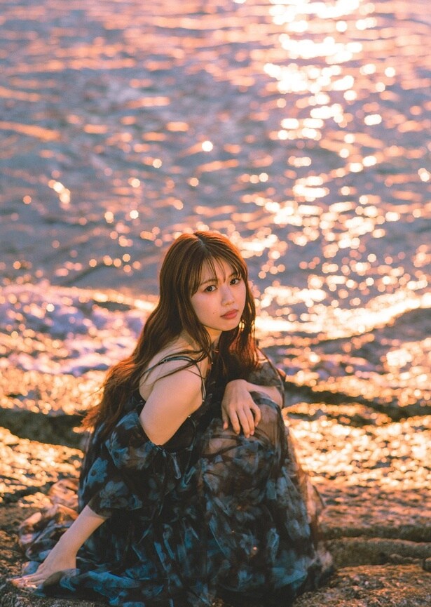 「超ときめき宣伝部 吉川ひより 1st写真集 ひよりんっぽ」(宝島社)より