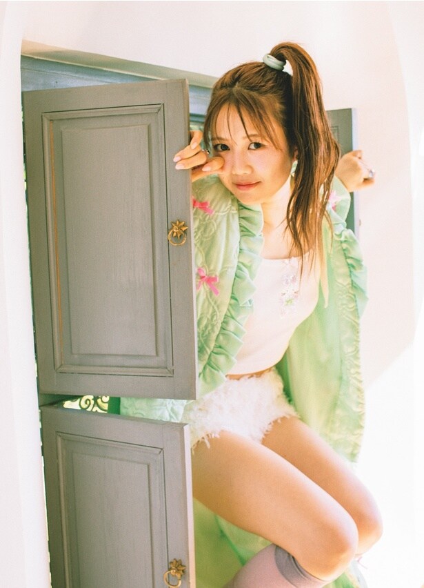 お気に入りカット「超ときめき宣伝部 吉川ひより 1st写真集 ひよりんっぽ」(宝島社)より