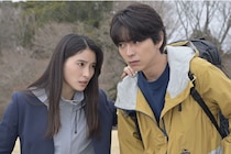 土屋太鳳“桃子”＆佐藤勝利“蕾”が強盗殺人を捜査　「ご主人様！」と喜ぶ蕾に視聴者胸キュン＜ボーダレス～広域移動捜査隊～＞