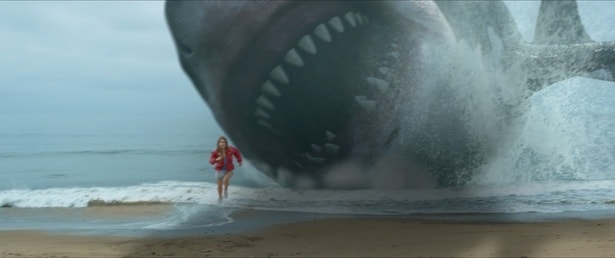 サメ映画は痛快B級作品の宝庫、ムキムキのサメ人間や超巨大ザメと海軍の激闘…何でもアリの魅力的なサメ映画5選