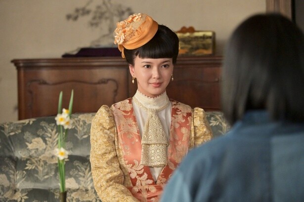 直美(上坂樹里)は捨松(多部未華子)のもとを訪れる
