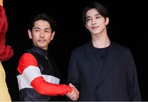 横浜流星が大井競馬場に降臨「羽田盃」表彰式で戸崎圭太騎手とがっちり握手