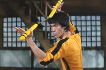 GWはブルース・リーを観たい 「ドラゴンへの道」のダブルヌンチャク、「死亡遊戯」の五重塔の戦い…思い出すだけで熱くなる伝説のカンフー映画