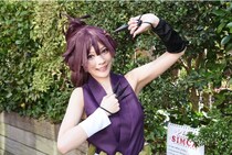 妖艶な“くノ一装束”で見せる「地獄楽」“杠”コスプレイヤー「ワンサイズ小さい衣装で体のラインを強調」＜acosta!＞