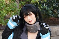 “ラッキースケベられ”対策も万全の「炎炎ノ消防隊」コスプレ「強風の中でも思い通りのポーズを再現」＜acosta!＞