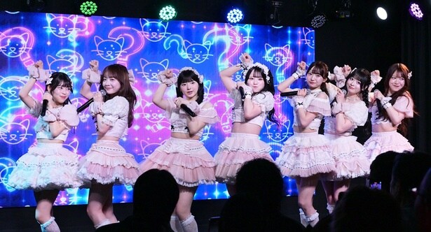 中村里砂プロデュース・MEOWMEW (写真左から小林真萌、高崎愛生、長田愛来、加藤すみれ、音瀬希愛、寝坊助ゆる、らぴ)