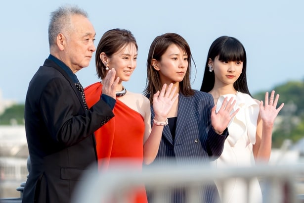 「第4回横浜国際映画祭」レッドカーペットの様子
