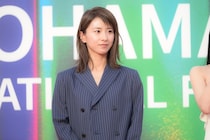黒島結菜らレッドカーペットに華やかに登場　主演映画「未来」で伝えたい「人と人とのつながり」＜横浜国際映画祭＞