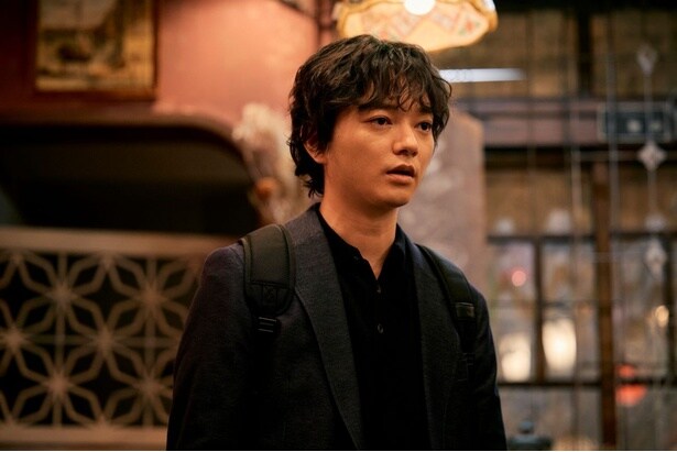 「津田への復讐は自分がする」と覚悟を決めていた稔(染谷将太)