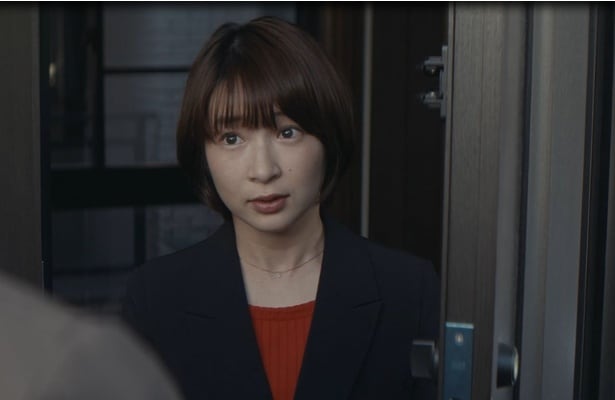 被害者・水澤の友人だという横倉沙紀(石川瑠華)は、「水澤は東郷という男に付きまとわれていた」と語った。