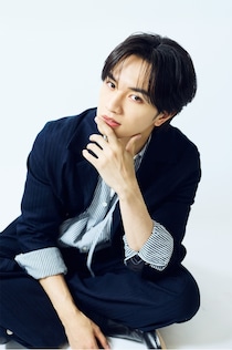 中島健人が「モデルは俺？」と感じた役との親和性　“フェロモン店長”三彦は「普段の自分と地続きで演じられる」＜コンビニ兄弟＞