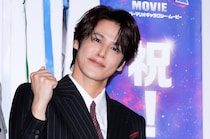 宮野真守、『We Are The World』録音スタジオでの思い出の写真公開「音楽活動的な大冒険です」一同騒然