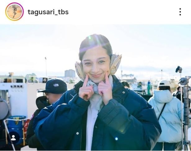 【写真】中条あやみ、えくぼがかわいいスマイルショット