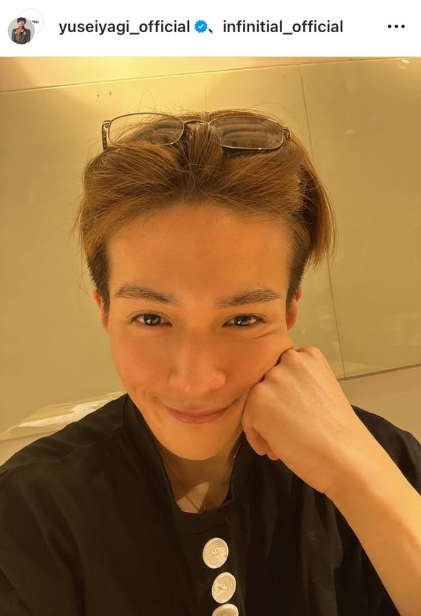 【写真】29歳の笑顔が心をとかすよう…八木勇征、“微笑み”姿の誕生日自撮り